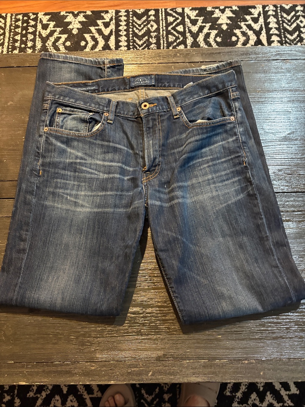 Lucky Brand Men's Straight Dark Blue Washed Jeans